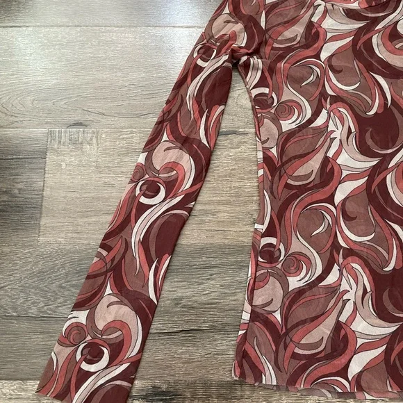 Swirl Pattern Long Sleeve Top Brown y2k abstract print Bell Sleeve Mesh Shirt - Picture 3 of 3